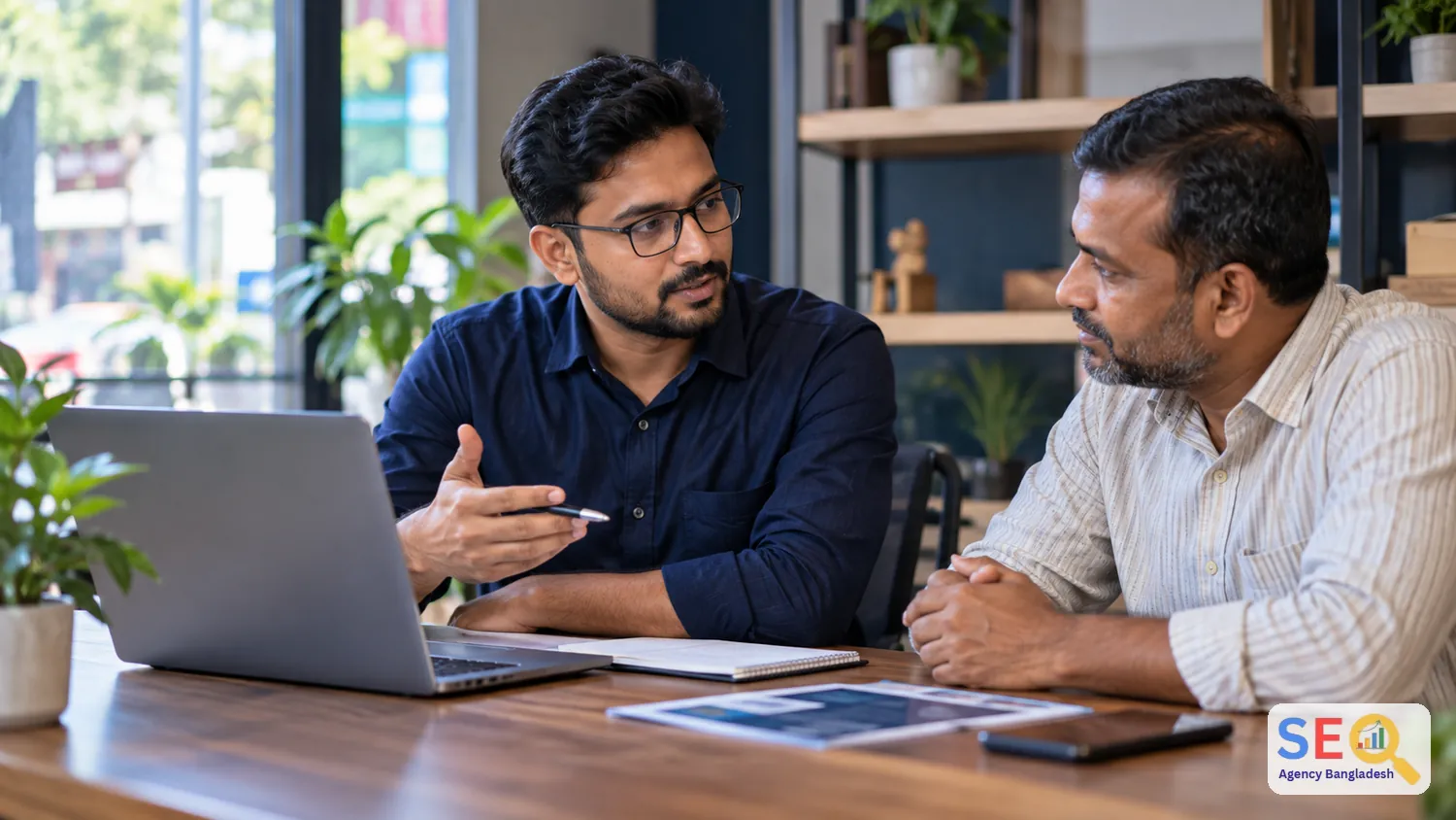 SEO consultation between a specialist and a Bangladesh business owner